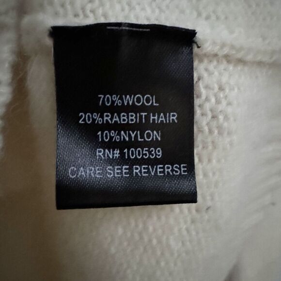 Womens Cream V-Neck Sweater Medium Pointelle Preppy Cottagecore Wool Rabbit Hair - Picture 8 of 12